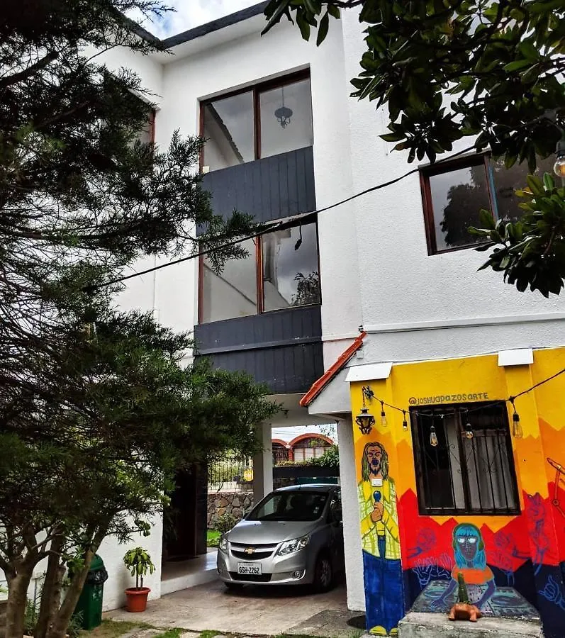 Hotel Play House Quito 2*,  Ecuador